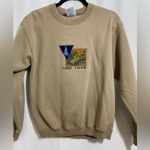 Vintage embroidered sweatshirt crewneck medium